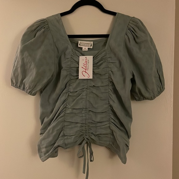 NWT Ruched Fabric Top - Picture 2 of 4